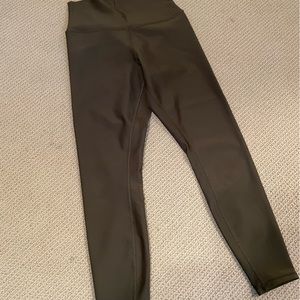 ALO Yoga high waist airlift 7/8 legging